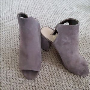 Nine west open to block heels